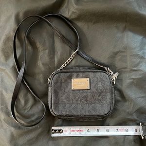 MICHAEL KORS crossbody purse